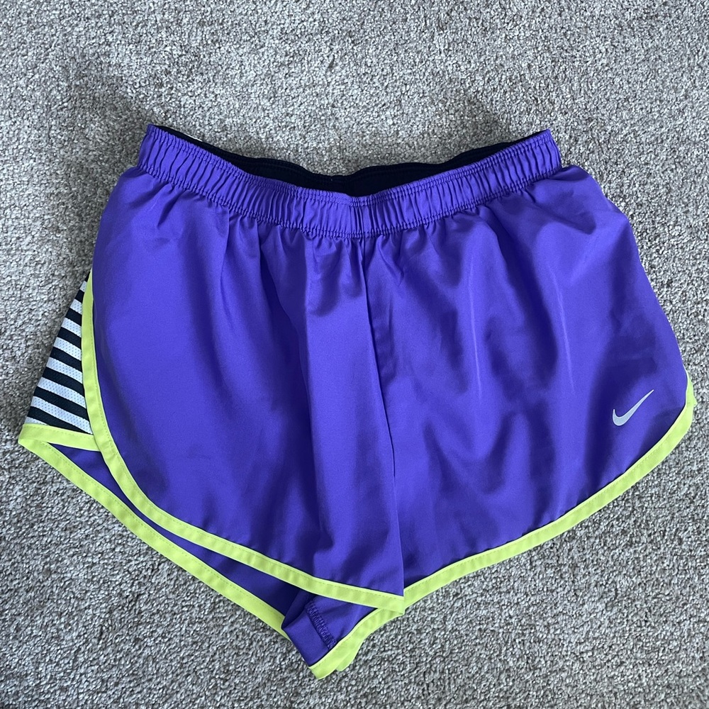 Nike dri fit shorts size xs